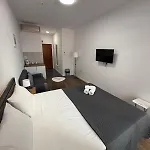 Hs Vendégház 3*